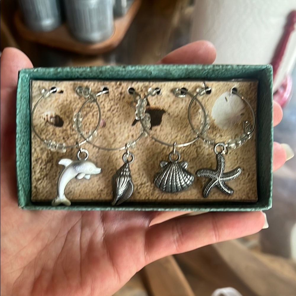 Silver Ocean Charm Wine Ring Set